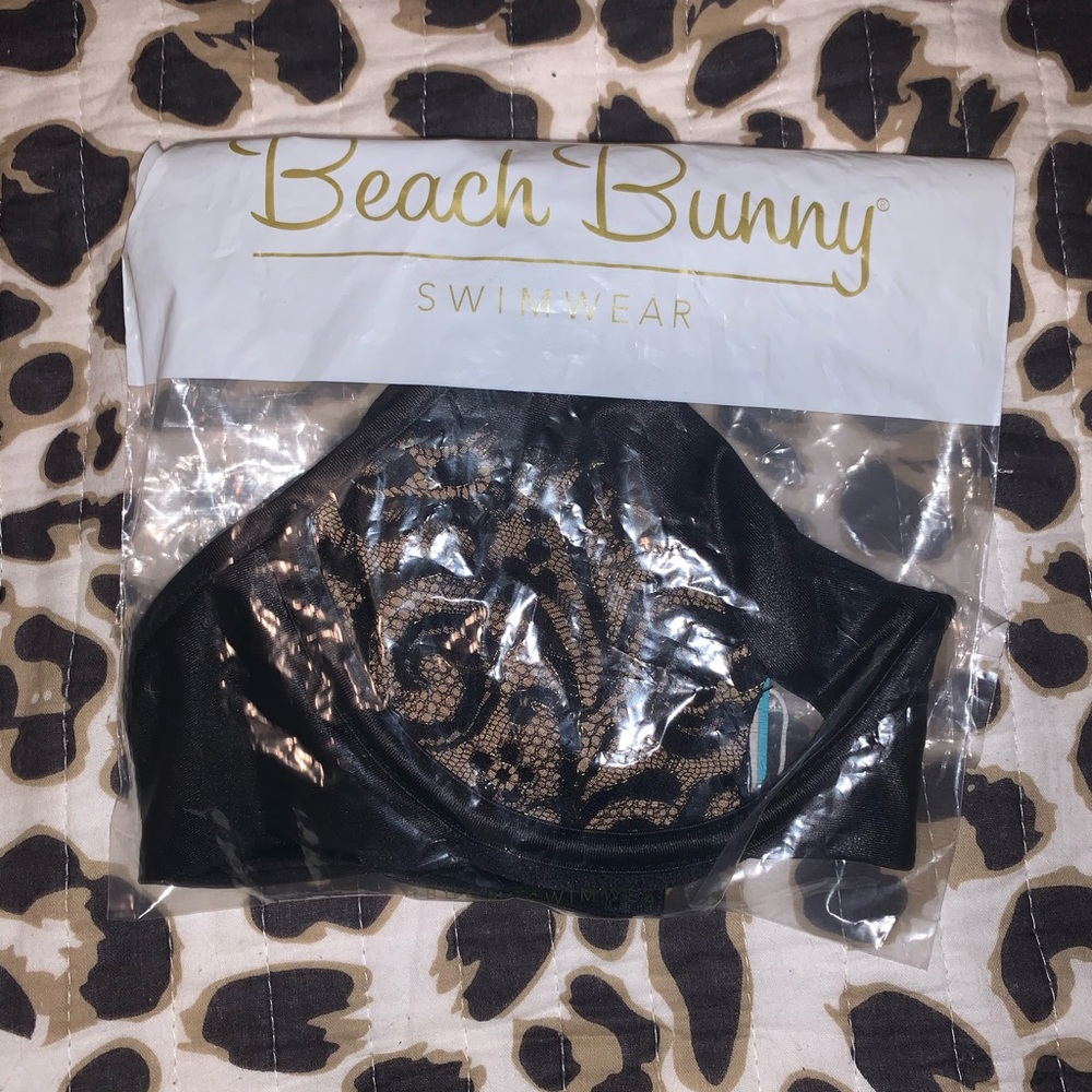 NWT Beach Bunny Harper Underwire Bikini Top - Picture 6 of 6
